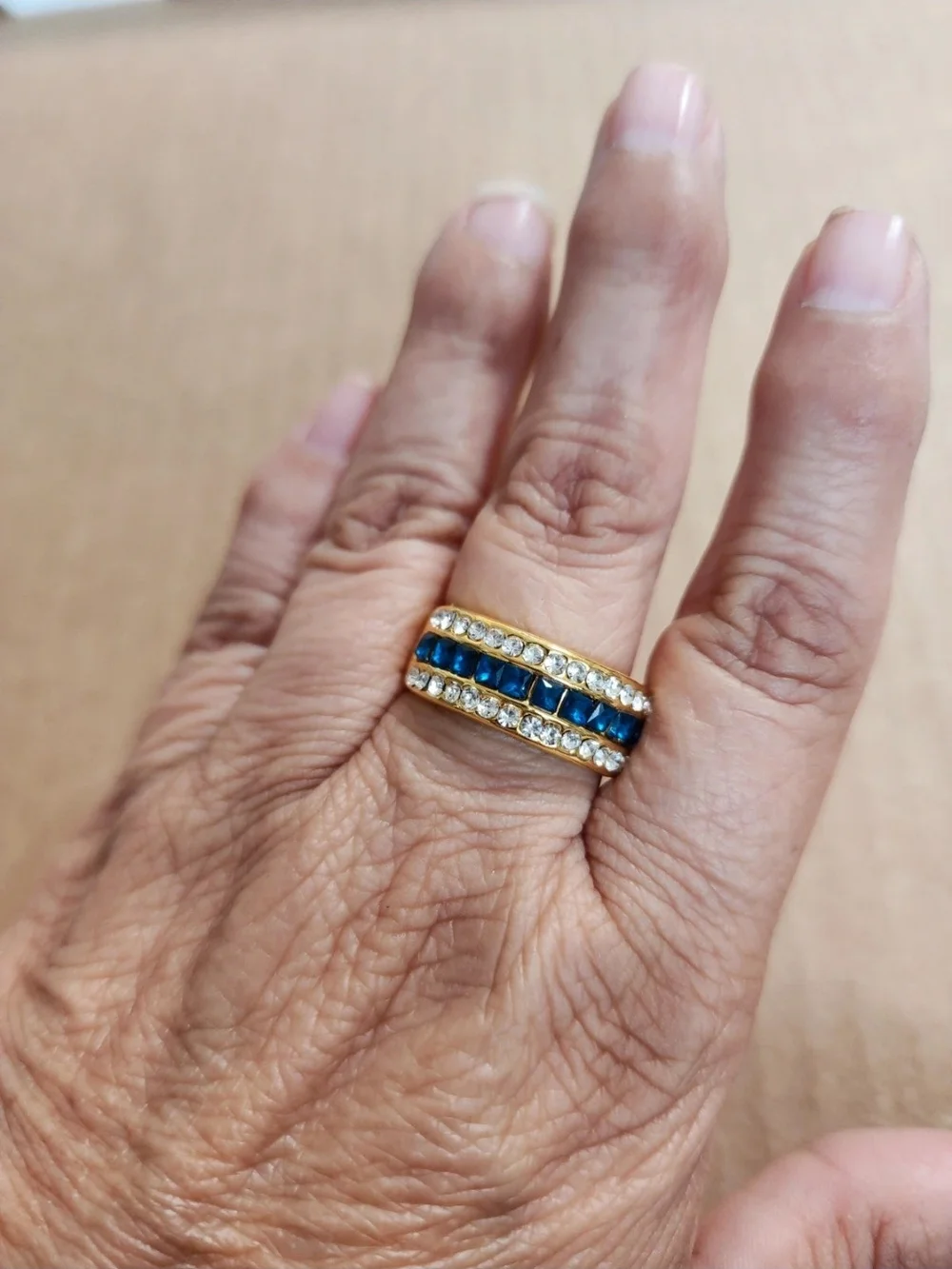 Unisex Men Or Woman Blue Rhinestone Gold Tone Ring Size 10.5 Statement Band